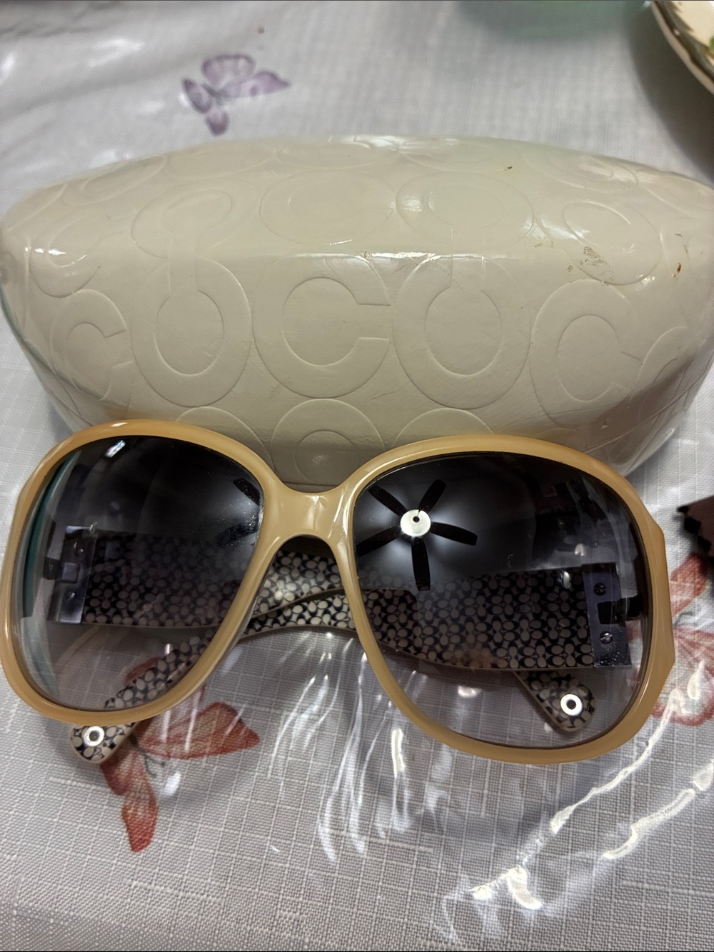 Y2K COACH APRIL DAISY FLOWER SUNGLASSES Signature IVORY with Case & Cloth OPTIC